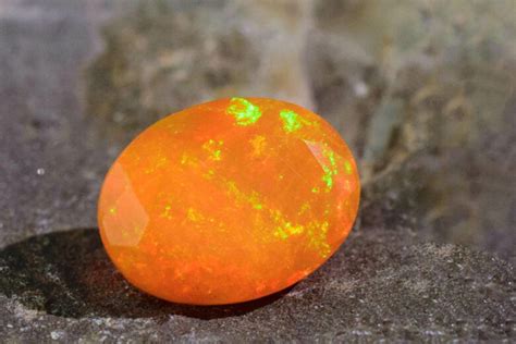 Fire Opal: Meaning, Uses & Benefits