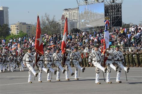 Offices and enlisted alpine troops of the Chilean Army marching through O'Higgins Park in ...