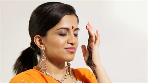 Why Do Hindus Wear Tilak or Tika? - The Forehead Mark