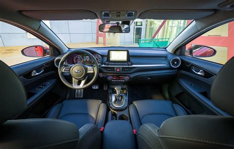 2018 Kia Cerato unveiled at Detroit, stylish new look | PerformanceDrive