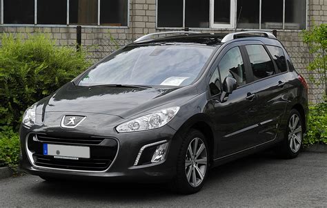 File:Peugeot 308 SW e-HDi FAP 110 STOP & START Active (Facelift) – Frontansicht, 2. Juli 2011 ...