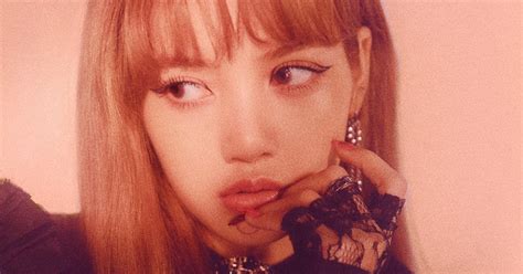 Lisa Blackpink Wallpaper 4k