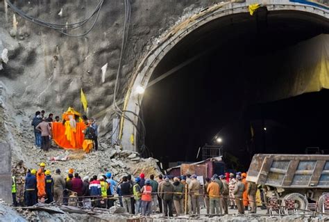 Uttarkashi Tunnel Collapse: No Timeline For Evacuation As Ops On Halt Again, Rescuers To Go With ...