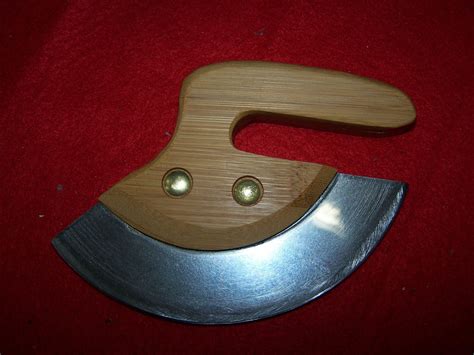 old circular saw blade ulu knife | Knife, Knife handle making, Knife ...