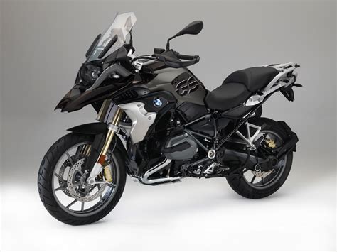 New BMW R 1200 GS ready to explore the most remote corners of the earth