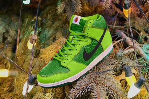 Ceeze Delivers Nike SB Dunk High ‘Grinch’ Gift Ahead of Christmas - Sneaker Freaker