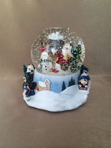 Holiday Music Box Snow Men Vintage Snow Globe San Francisco | Etsy | Holiday music, Snow globes ...