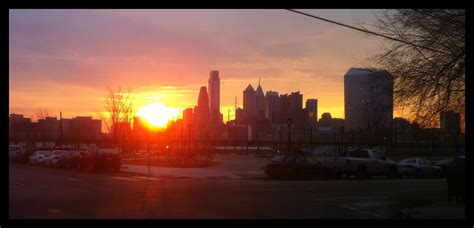 Philadelphia Sunrise : r/pics