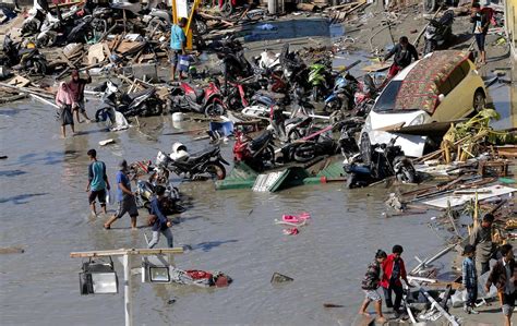 AP PHOTOS: Scenes of destruction and suffering in Indonesia | AM 1440 ...