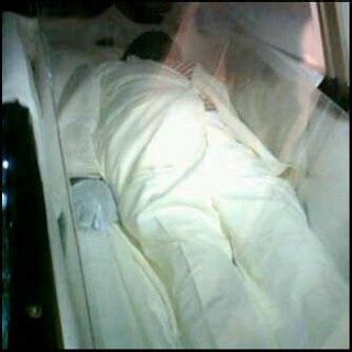 OLD POTRIX BLOG: Nollywood Veteran actor, Sam Loco Efe laid to rest today (See corpse)