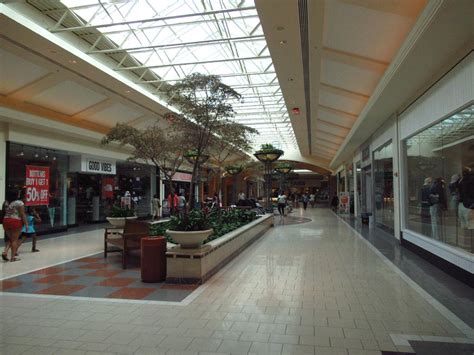 Sky City: Retail History: Concord Mall: Wilmington, DE