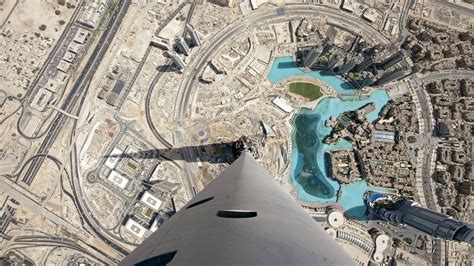 Burj Khalifa Dubai, The Tallest Building in the World – InspirationSeek.com