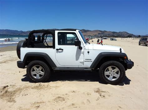 Pin by Tino Hinojosa on Jeep | 2010 jeep wrangler, Beach jeep, Dream ...