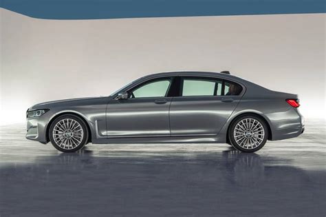 2022 BMW 7 Series M760i xDrive Prices, Reviews, and Pictures | Edmunds