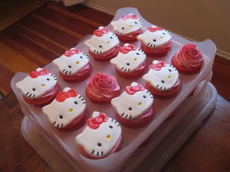 Pixie Crust: Hello Kitty Cupcakes- "Pink Velvet" Stuffed with White Chocolate Raspberry Cheesecake