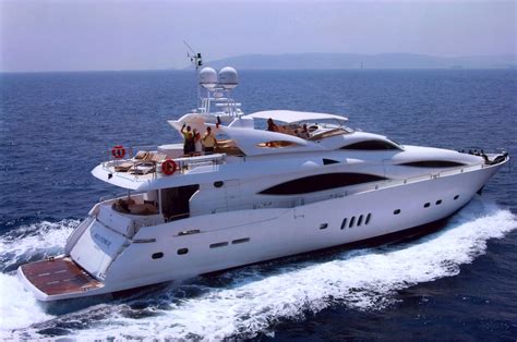 Zenith Yacht Charter Price Ibsabba Luxury Yacht Charter