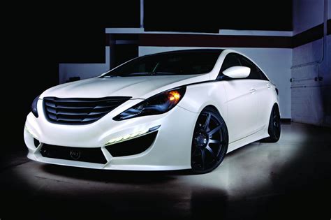 All About Car's: Rides Hyundai Sonata Turbo: A touch of Brabus and Ferrari