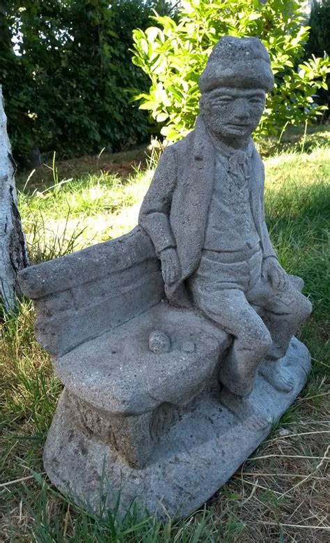 Garden Sculpture of concrete - man on a bench - after 1950 - Catawiki