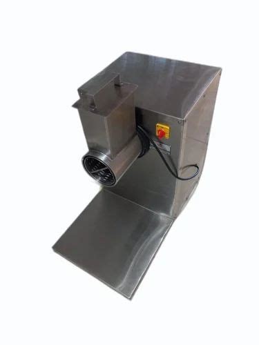 Double Shaft Cheese Shredder machine, Capacity: upto 100 kg/hr at Rs 93500 in Rajkot