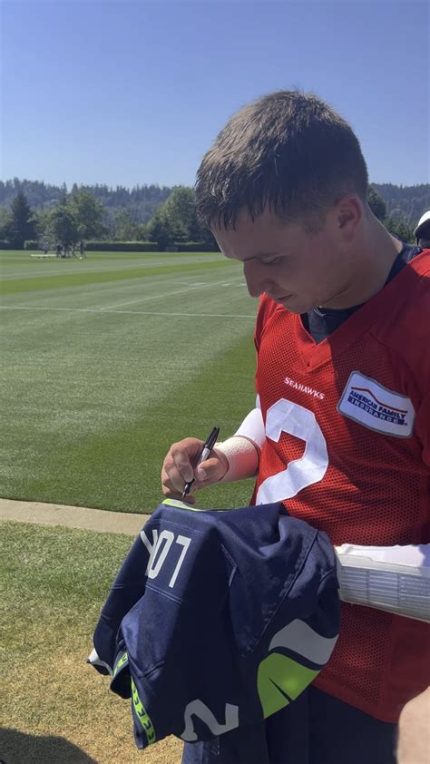 I got Lock to sign his first Seahawks Jersey 🐴 🐓🔒 : r/Seahawks