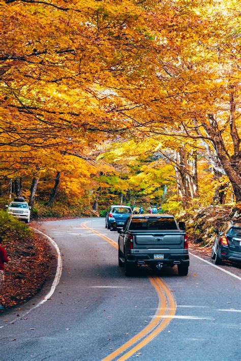 Seeing the Stunning Fall Foliage at Smugglers' Notch: Fall Drive in ...