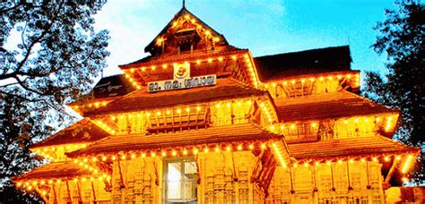 Top 17 Famous Temples In Kerala – Iris Holidays