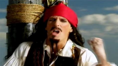 Michael Bolton Performs 'Capt. Jack Sparrow' on SNL Video - ABC News