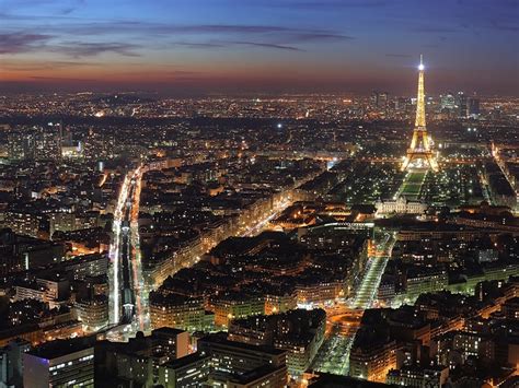 Paris at Night Wallpaper - WallpaperSafari