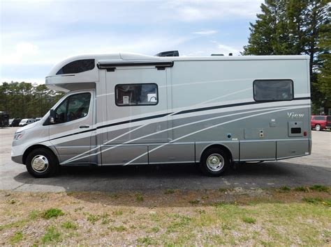 Motor Homes, Winnebago, Rv Campers, Mini Van, Travel And Leisure, Clams, Buses, Rvs ...