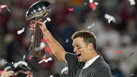 Tom Brady wins Super Bowl No. 7, Buccaneers beat Chiefs 31-9