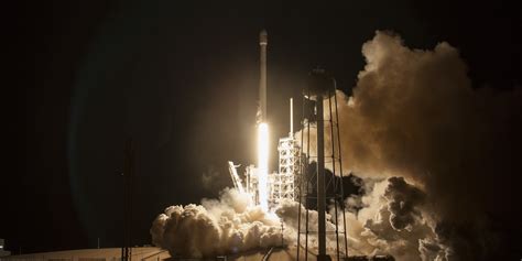 Check Out New Photos From SpaceX’s Amazing EchoStar Launch | Inverse