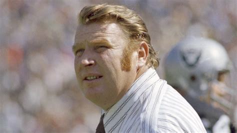 John Madden, legendary Hall of Fame coach and broadcaster, dies at age 85