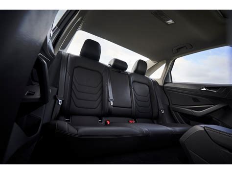 2019 Volkswagen Jetta: 74 Interior Photos | U.S. News