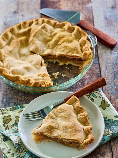 Easy Pear Pie Recipe with Fresh Pears Story - Hostess At Heart