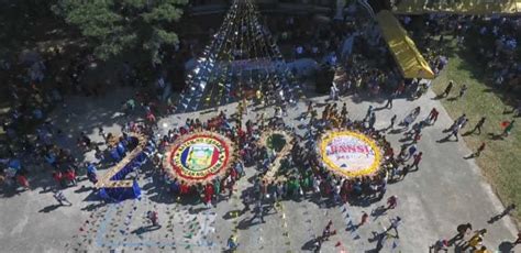 Isabela town cooks up giant ‘pancit’ at festival in honor of noodles | Inquirer News