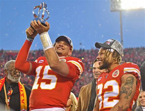 Mvp Patrick Mahomes Mvp Super Bowl 2021 : Mahomes Becomes Youngest Ever ...