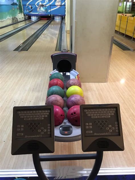 Used Bowling Equipment Bowling Brunswick Gs-x Lanes,With Vector Scoring ...