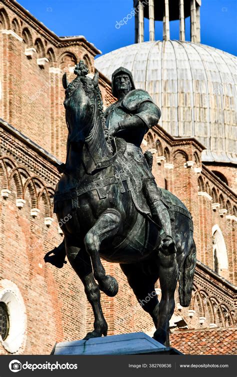 Statue Neptune Florence Italy Beautiful Photo Digital Picture — Stock ...