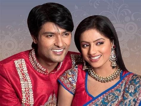 'Diya Aur Baati Hum' completes 1,200 episodes! | India Forums