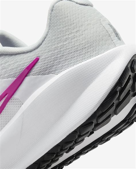 Nike Downshifter 13 Women's Road Running Shoes. Nike VN