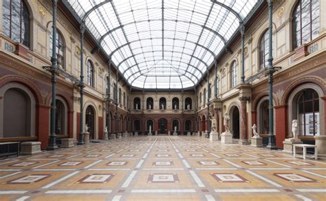 The 15 Best Art Schools in Paris - Discover Walks Blog