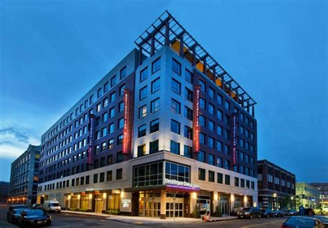 16 Best Hotels near Fenway Park, Boston, Massachusetts