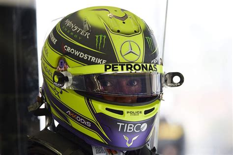 Hamilton: Yellow F1 helmet intended to help fans tell Mercedes cars apart