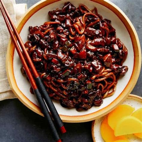 Jajangmyeon (Noodles with Black Bean Sauce) - Spoon Fork Bacon