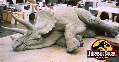 JURASSIC PARK Triceratops - Puppeteering an Animatronic Dinosaur | Stan Winston School of ...