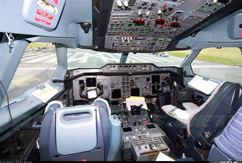 √ Inside Airbus Beluga Cockpit - Popular Century