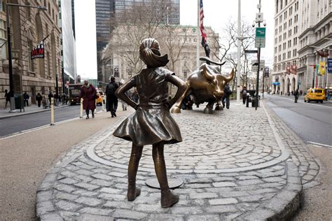 'Fearless Girl' statue gets new permanent home | Crain's New York Business