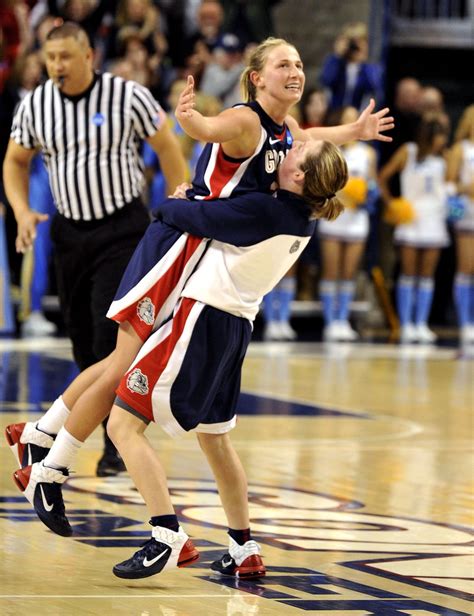 Courtney Vandersloot drafted - April 11, 2011 | The Spokesman-Review