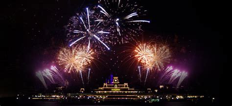 Disney World Specialty Fireworks Cruises