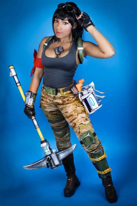 Time For Some Fortnite Cosplay | Cute cosplay, Cosplay costumes, Teenage halloween costumes